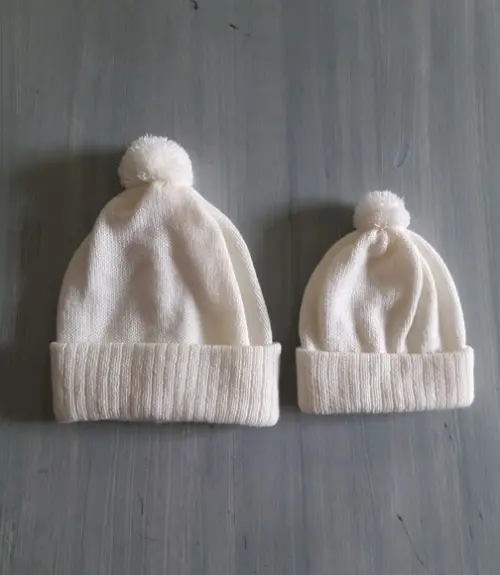 Toucas Mamãe e Bebê com Pompom Off White