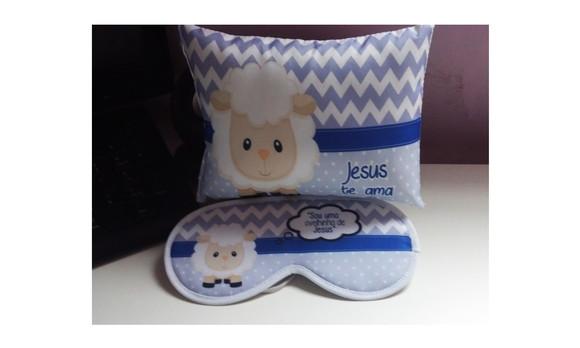 Kit Almofada 15x20cm e Máscara de Dormir - Ovelhinha