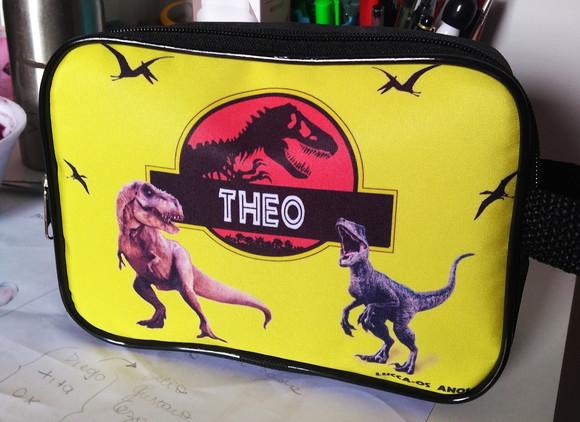 Necessaire com Alça Lembrancinha Dinossauro