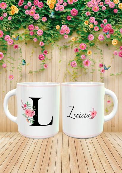 Caneca com Inicial do Nome Floral