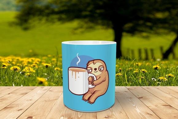 Caneca Preguiça Tomando Café