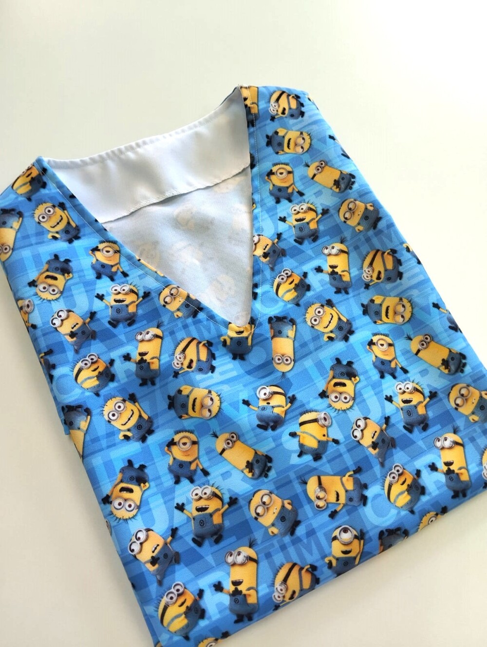 Scrub Enfermagem com 2 Bolsos Minions