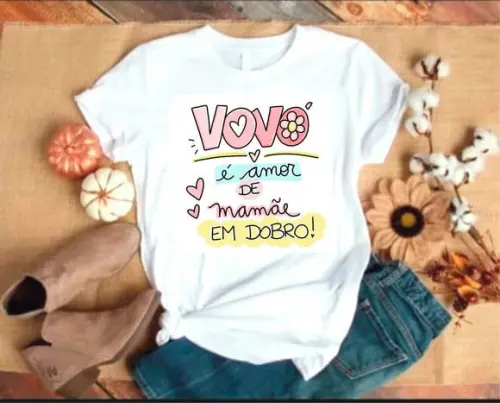 Camiseta Vovó é Amor de Mamãe em Dobro