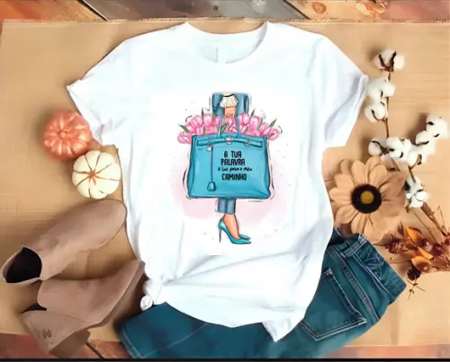 Camiseta a Tua Palavra È Luz para o Meu Caminho
