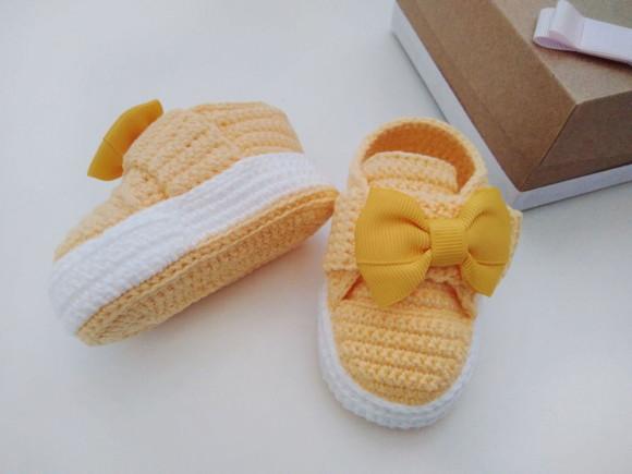 Tenis de Crochê para Bebê Amarelo