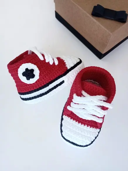 Tênis de Crochê Star para Bebê - Vermelho