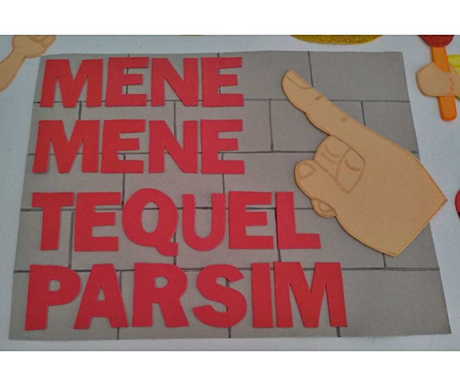 Recurso Bíblico Uma Escrita na Parede - História de Daniel