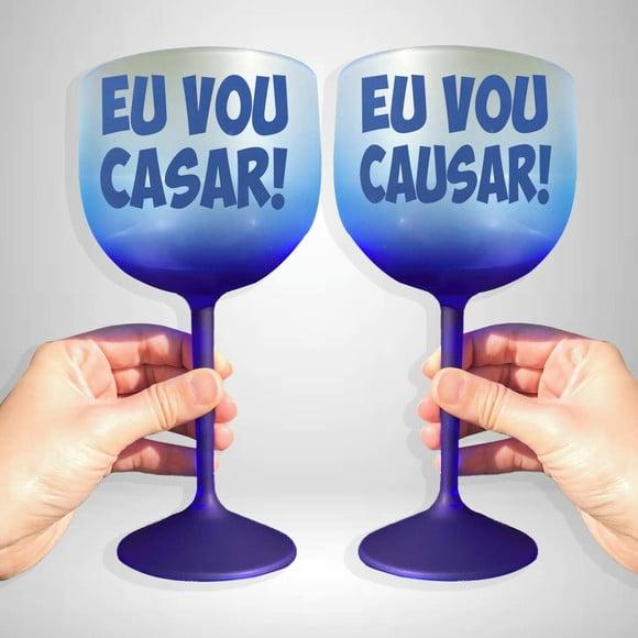 Taça de Gin Degradê Azul Eu Vou Casar e Eu Vou Causar
