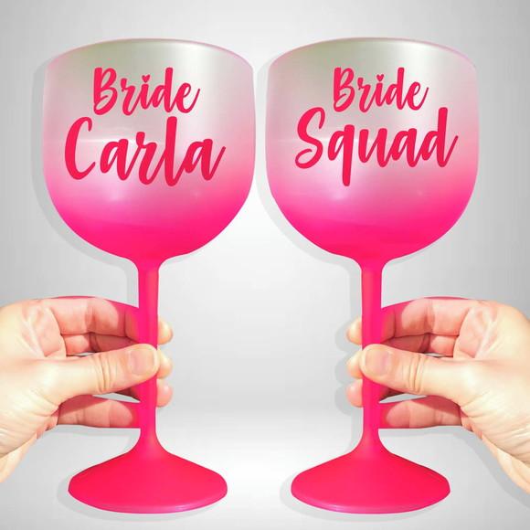 Taça de Gin Degradê Rosa Bride e Bride Squad