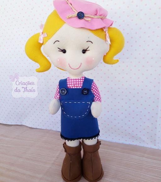 Boneca Fazendeira de Feltro