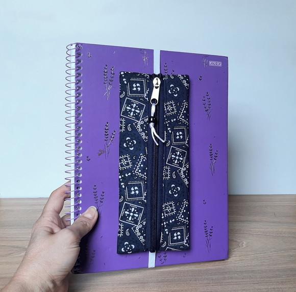 Estojo com Elástico para Caderno