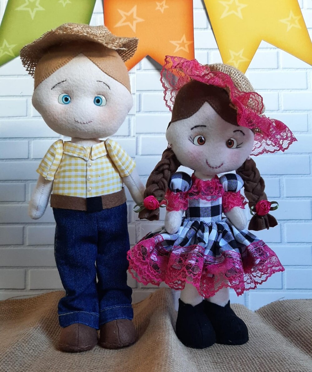 Kit boneca de feltro casal junino