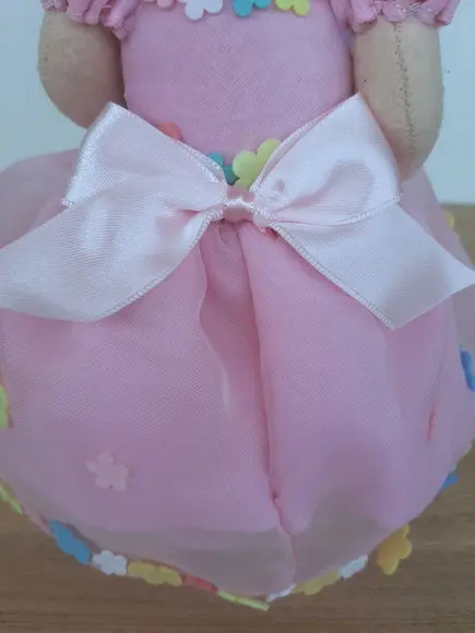 Boneca Bebê De Feltro Vestido Floral