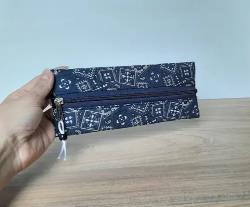 Estojo com Elástico para Caderno