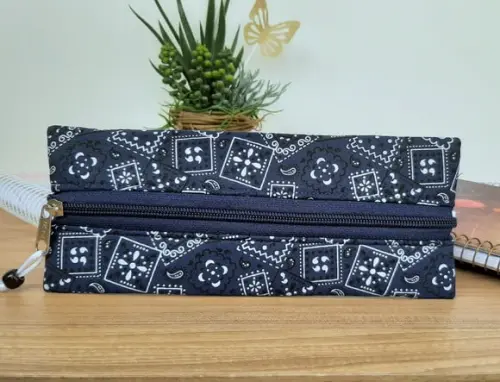 Estojo com Elástico para Caderno