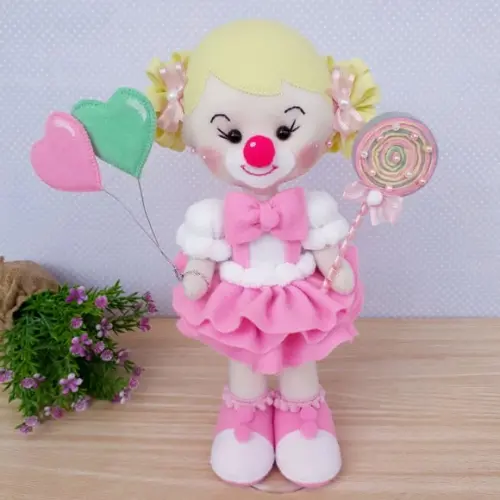 Palhacinha Circo rosa com 28cm
