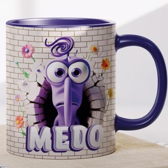 Caneca Personalizada de Porcelana  Divertidamente