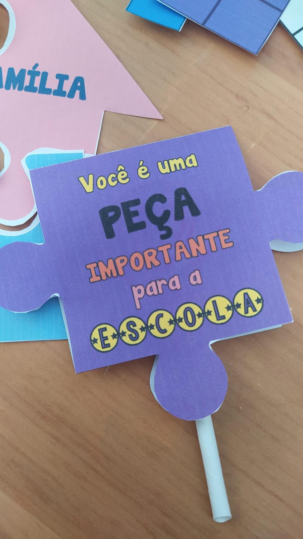 Peças Importantes - Decoração Porta Sala e Atividades (pdf)