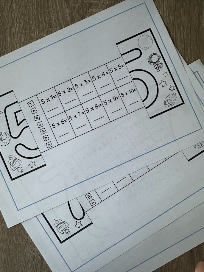 Tabuada de multiplicação - Astronauta (PDF)