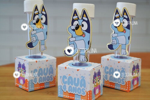 Lembrancinha Bluey e Bingo Tubete Bluey e Bingo com Suporte