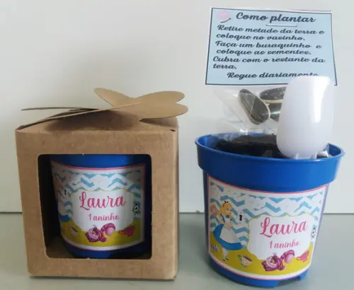 Lembrancinha para Plantar Alice no País das Maravilhas