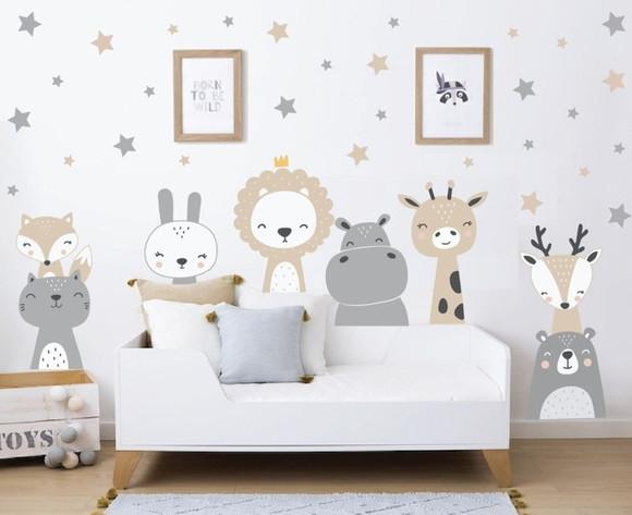 Adesivo de Parede Bichinhos e Estrelas