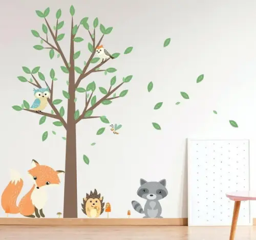 Adesivo árvore com bichinhos da floresta
