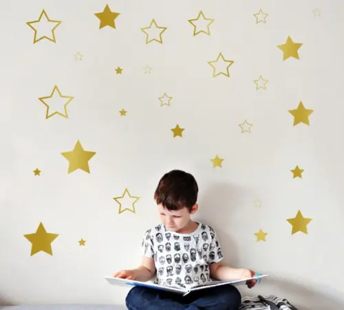 Adesivo estrelas douradas