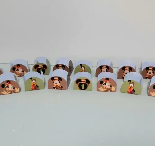 100 Forminhas Mickey Safári