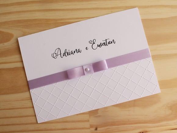 Convite Alto Relevo Texturizado Casamento Lilás Delicado