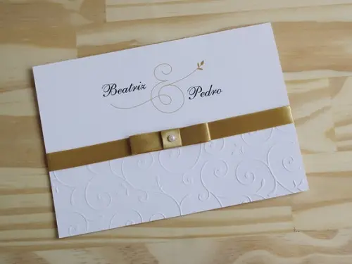 Convite Casamento Relevo Textura Promoção Dourado