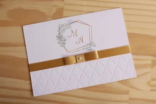 Convite de Casamento Relevo Textura Dourado