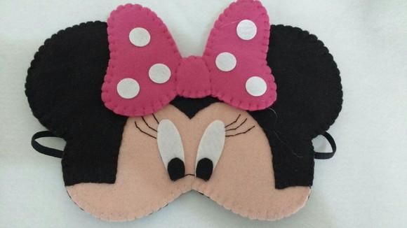Máscara de dormir da Minnie em feltro
