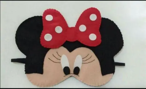 Máscara de dormir da Minnie em feltro