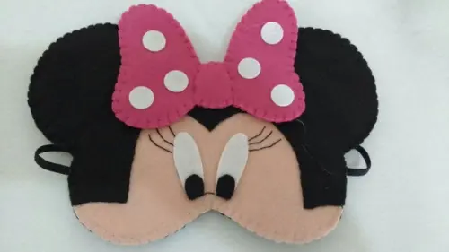 Máscara de dormir da Minnie em feltro