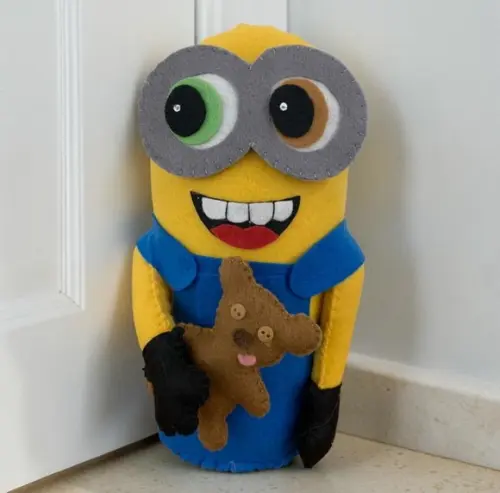 Peso de Porta da Minion Bob e Seu Ursinho Quarto Infantil