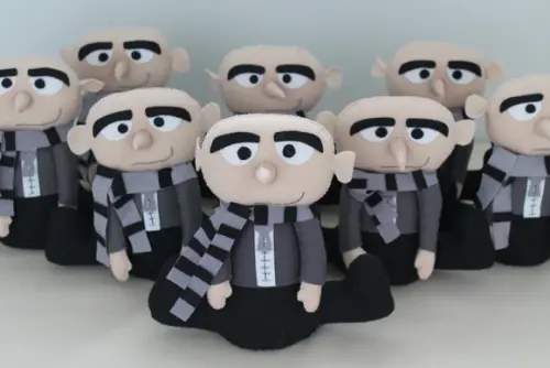 Peso de porta do Gru