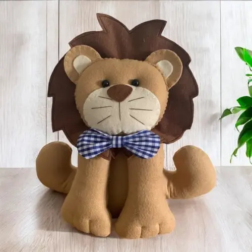 Peso de Porta de Leão Safari com Gravata Azul