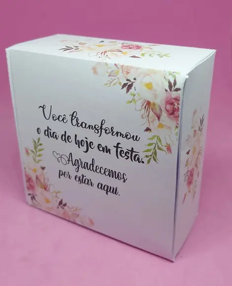 Lembrancinha Casamento - Caixa Personalizada 4 Docinhos