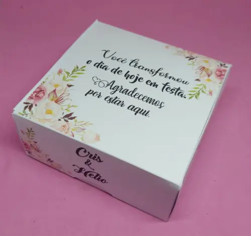 Lembrancinha Casamento - Caixa Personalizada 4 Docinhos