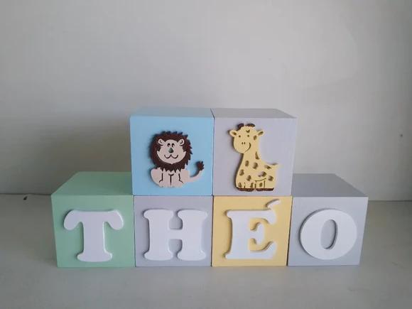 Kit com 5 Cubos Decorativos com Letras 7×7