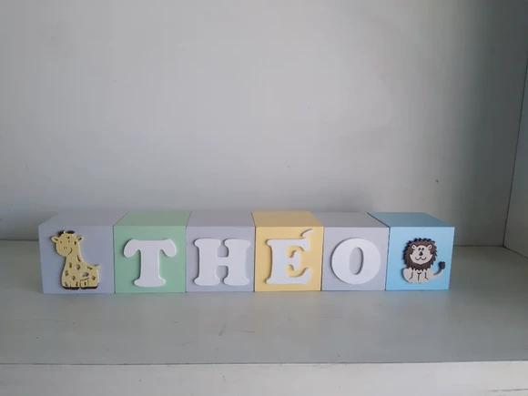 Kit com 5 Cubos Decorativos com Letras 7×7