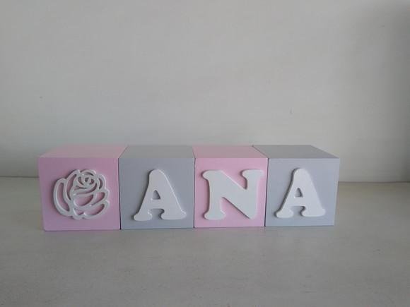 Kit com 8 Cubos Decorativos com Letras 7×7