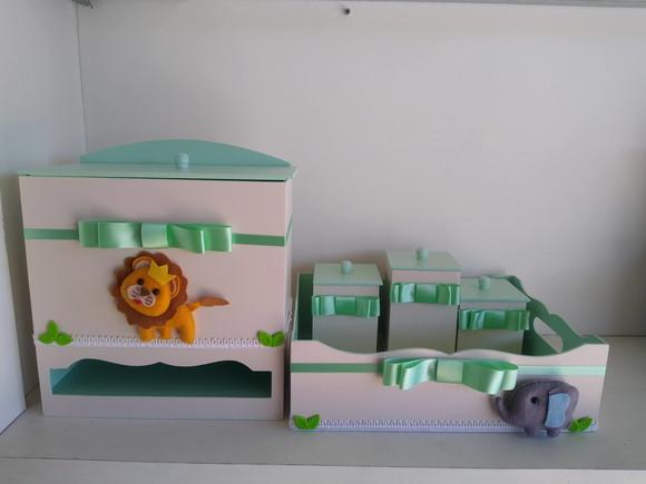 Kit Higiene Higiene com 8 Peças com Bichinhos da Floresta