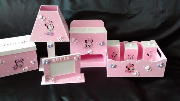 Kit Higiene para Bebê em mdf com 8 Peças