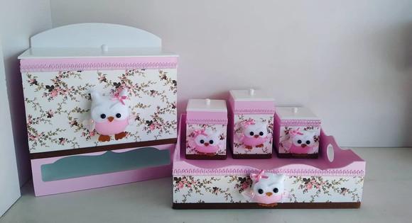 Kit Higiene para Bebê em mdf Decorado Tema Corujinhas