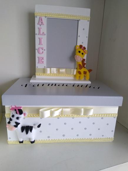 Kit Higiene para Bebê em mdf Safari Menina