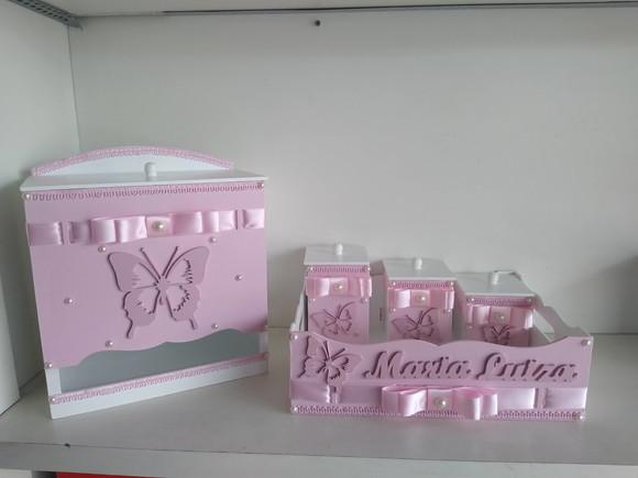 Kit Higiene para Bebê em mdf Tema Borboletas Jardim Encantad