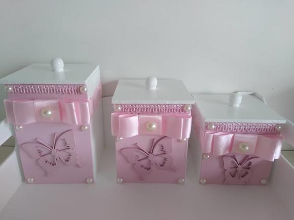 Kit Higiene para Bebê em mdf Tema Borboletas Jardim Encantad
