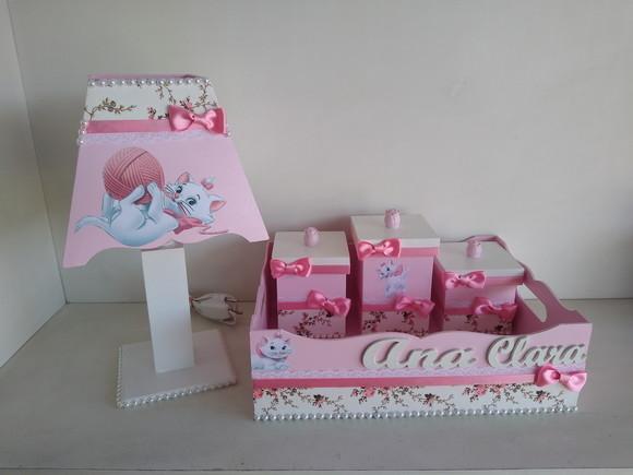 Kit Higiene para Bebê em mdf Tema Gatinha Marie
